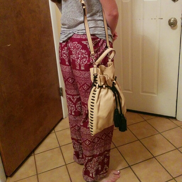 🆕Rebecca Minkoff drawstring bag with tassels - Picture 6 of 8